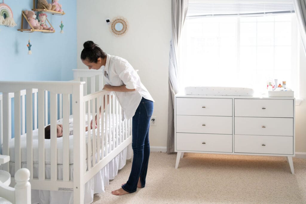 Buying The Right Crib For Baby