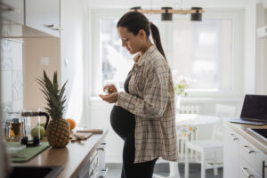 How To Choose The Right Prenatal Vitamin