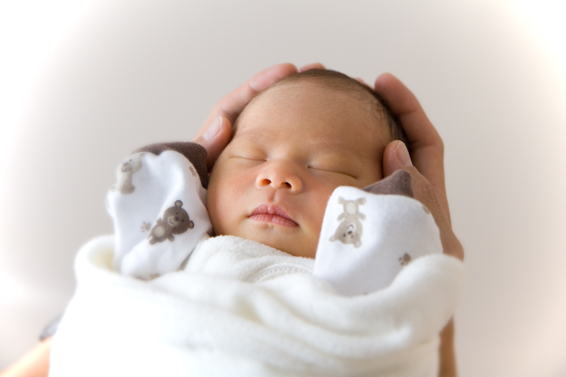 What is the Best Way to Swaddle My Baby?