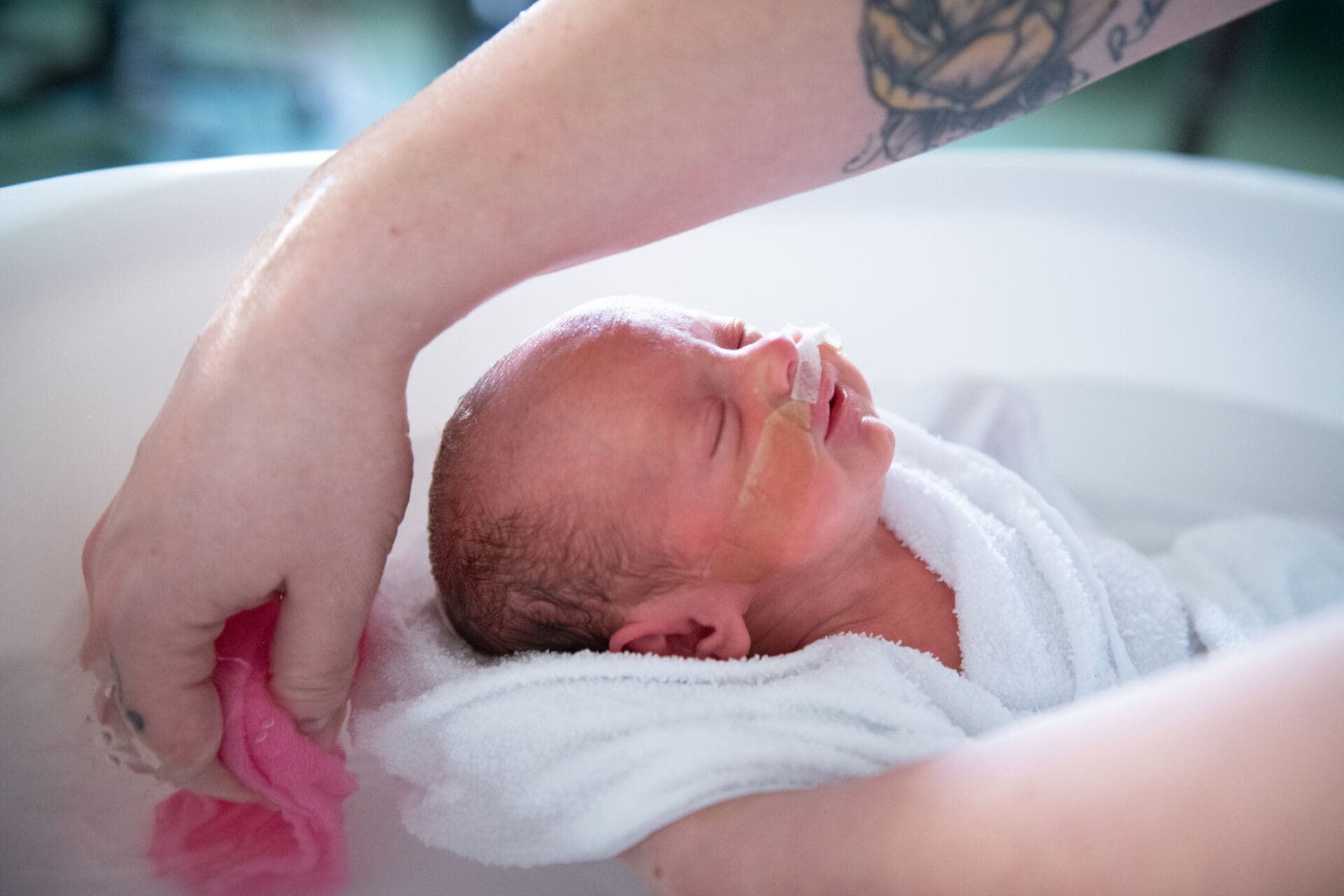How To Bathe Your Premature Baby