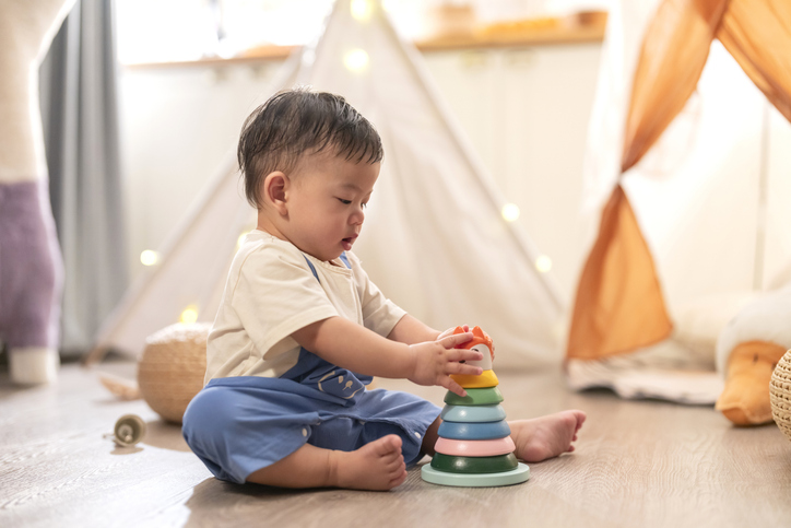 Baby's Milestones 4-8 Months