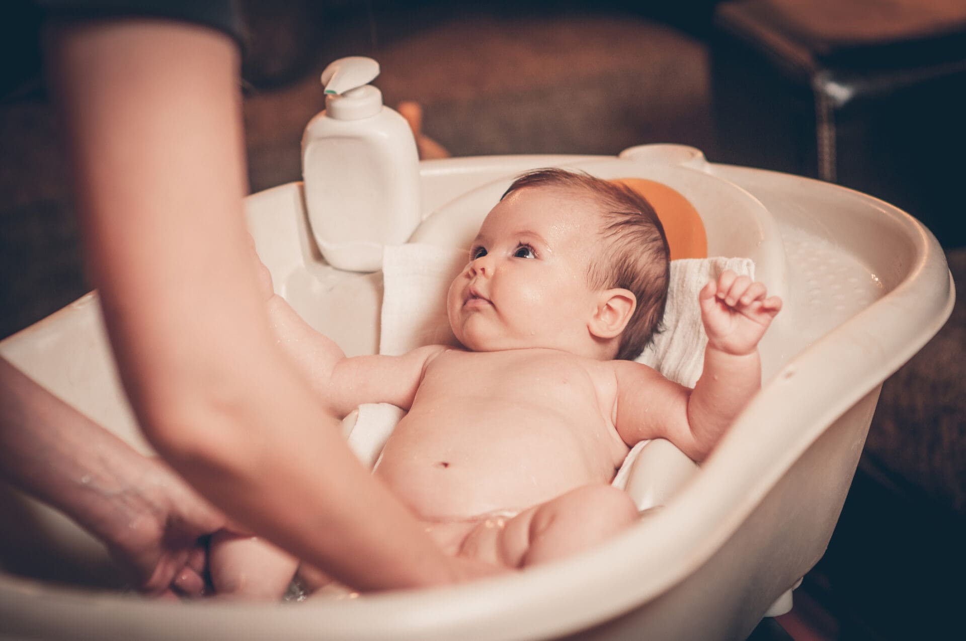 Bathing & Moisturizing Baby's Skin